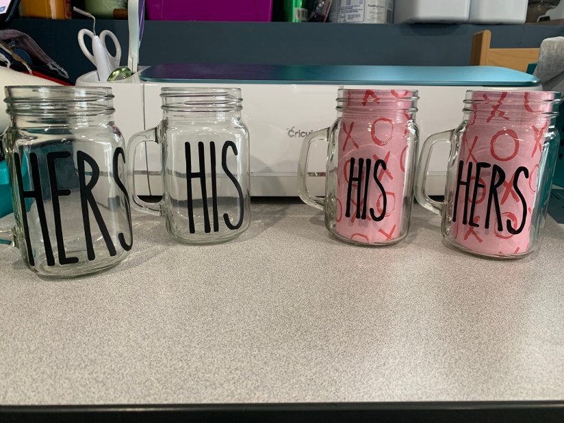 Example of RaeDunn font sizes on two sets of glass mugs